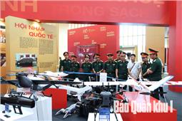 Quân khu tham quan, học tập tại Triển lãm thành tựu đất nước “80 năm hành trình Độc lập - Tự do - Hạnh phúc”